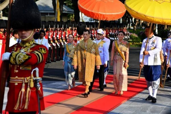 Sự tôn kính đối với Hoàng Gia