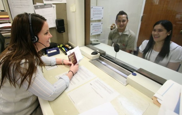 Ai có thể cùng tôi đến buổi phỏng vấn visa Mỹ?